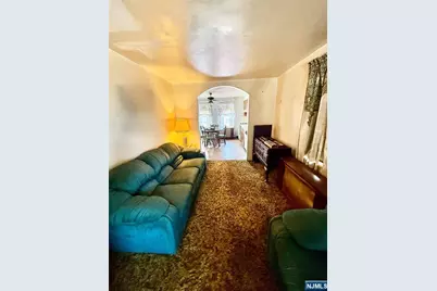 76 Hamilton Avenue, Lodi, NJ 07644 - Photo 7