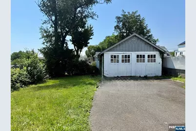 76 Hamilton Avenue, Lodi, NJ 07644 - Photo 5