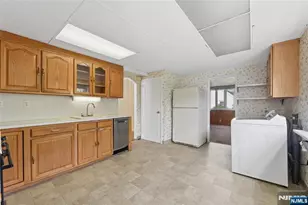 161 Baker Ave, Bergenfield, NJ 07621 - Photo 11