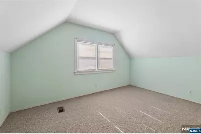 161 Baker Avenue, Bergenfield, NJ 07621 - Photo 13