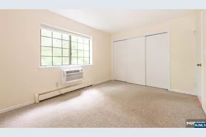 1406 Faulkner Court, Mahwah, NJ 07430 - Photo 17