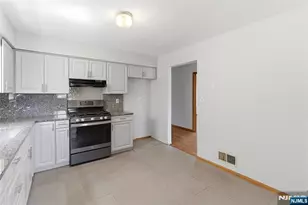 1109 Essex Ave, Linden, NJ 07036 - Photo 7