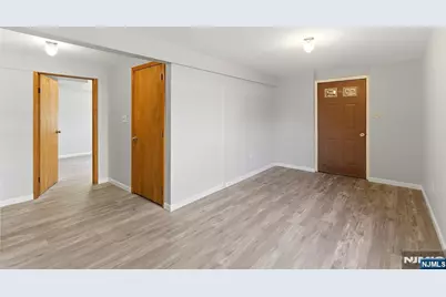 1109 Essex Avenue, Linden, NJ 07036 - Photo 21