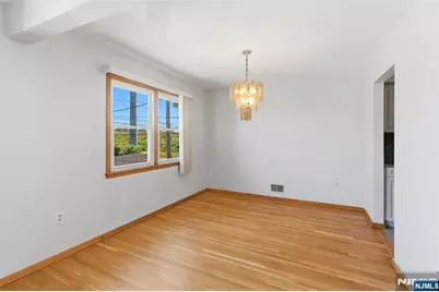 1109 Essex Avenue, Linden, NJ 07036 - Photo 5