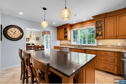 114 Wyckoff Avenue, Wyckoff Township, NJ 07481 - Photo 17