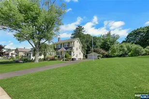 69 Highland Ave, Midland Park, NJ 07432 - Photo 3