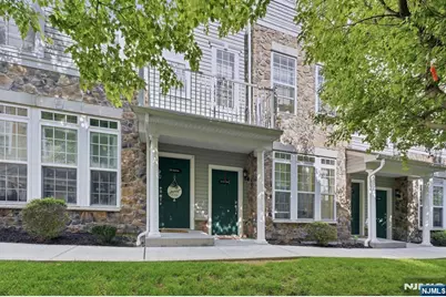 13 Dahlia Lane, Garfield, NJ 07026 - Photo 3