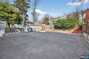 182 N Maple Ave, East Orange, NJ 07017 - Photo 39