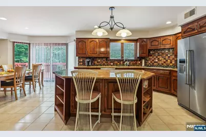 12 Sandalwood Drive, Livingston, NJ 07039 - Photo 15