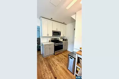 33 Harvey Avenue, Rochelle Park Township, NJ 07662 - Photo 7