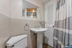17 Albanese Rd, Haledon, NJ 07508 - Photo 11