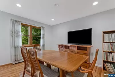 9 Arthur Terrace, Livingston, NJ 07039 - Photo 5