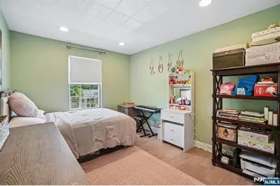 518 Holly Court, Mahwah, NJ 07430 - Photo 17