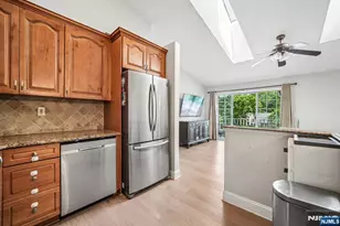 518 Holly Ct, Mahwah, NJ 07430 - Photo 13