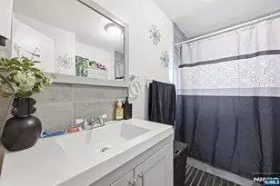 401 19th St, Paterson, NJ 07524 - Photo 11