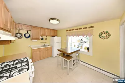 28 Makemoney Avenue, Wanaque, NJ 07420 - Photo 7