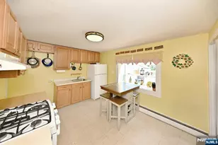 28 Makemoney Ave, Wanaque, NJ 07420 - Photo 7