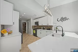 91 Greenbrook Pl, Park Ridge, NJ 07656 - Photo 5