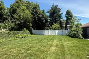 333 Henry St, Hasbrouck Heights, NJ 07604 - Photo 27