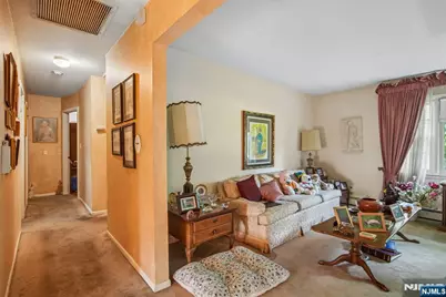 22 Marlton Drive, Wayne, NJ 07470 - Photo 5