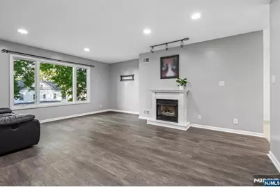 45 Hillside Avenue, Nutley, NJ 07110 - Photo 13