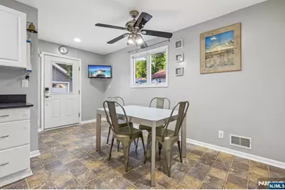 45 Hillside Avenue, Nutley, NJ 07110 - Photo 15