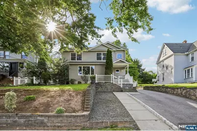 45 Hillside Avenue, Nutley, NJ 07110 - Photo 3