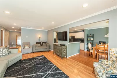4 Katie Court, East Hanover Township, NJ 07936 - Photo 5