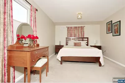 220 New Jersey Avenue, Bergenfield, NJ 07621 - Photo 19
