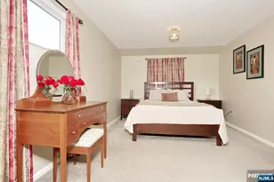 220 New Jersey Ave, Bergenfield, NJ 07621 - Photo 19