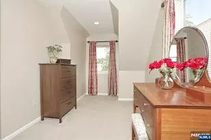 220 New Jersey Ave, Bergenfield, NJ 07621 - Photo 21