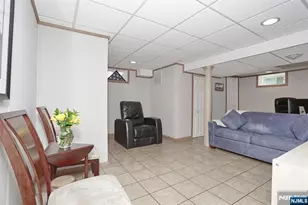 220 New Jersey Ave, Bergenfield, NJ 07621 - Photo 29