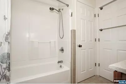 220 New Jersey Avenue, Bergenfield, NJ 07621 - Photo 27