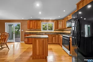 165 Busteed Dr, Midland Park, NJ 07432 - Photo 15