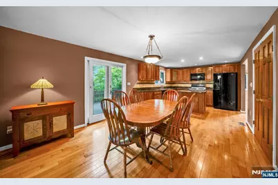 165 Busteed Drive, Midland Park, NJ 07432 - Photo 21