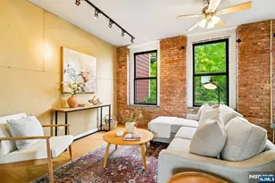54-60 McWhorter Street 207, Newark, NJ 07105 - Photo 3