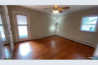 201 Rockland Avenue, River Vale Township, NJ 07675 - Photo 13