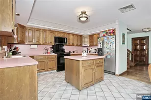 245 Highland Ave, Wood Ridge, NJ 07075 - Photo 9