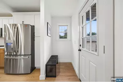 210 Paterson Avenue, Hasbrouck Heights, NJ 07604 - Photo 17