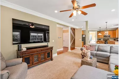 168 Tanglewood Pass, Jefferson Township, NJ 07849 - Photo 17