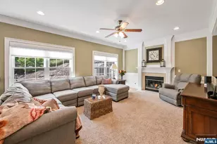 168 Tanglewood Pass, Jefferson Township, NJ 07849 - Photo 15