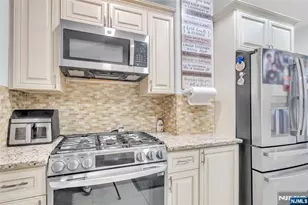 353 Page Ave, Lyndhurst Township, NJ 07071 - Photo 19
