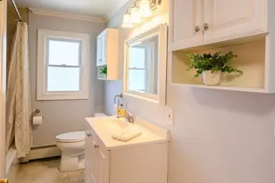 39 Lawrence Ave, Lodi, NJ 07644 - Photo 11