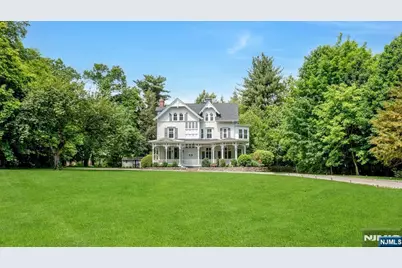 42 Llewellyn Road, Montclair, NJ 07042 - Photo 3