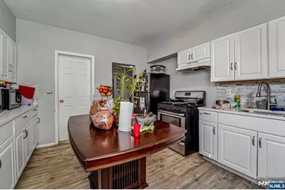 70 Genessee Avenue, Paterson, NJ 07503 - Photo 15