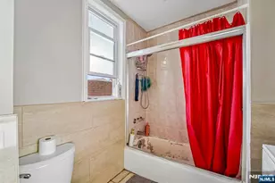 70 Genessee Ave, Paterson, NJ 07503 - Photo 31
