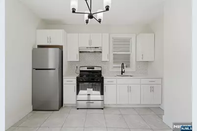 148 N 15th Street, East Orange, NJ 07017 - Photo 11