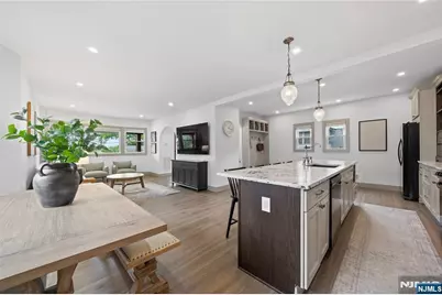187 Hillside Avenue, Nutley, NJ 07110 - Photo 19