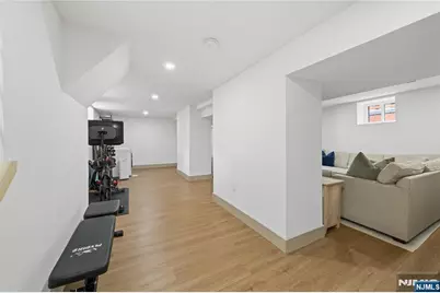 187 Hillside Avenue, Nutley, NJ 07110 - Photo 39