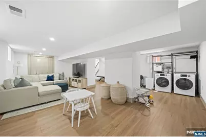 187 Hillside Avenue, Nutley, NJ 07110 - Photo 37
